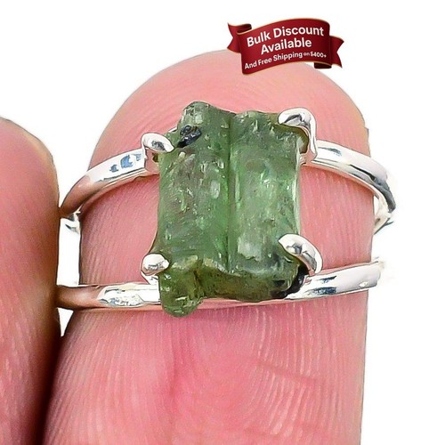 Grüner kyanit edelstein - grüner,