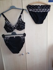 Damen Unterwäsche Gr.42/44  Set   BH90 D