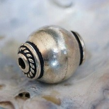 Vintage Perle Olive 15 x13 mm