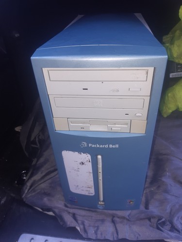 Vintage desktop computer - desktop,