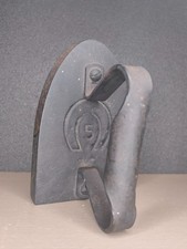 Altes Gusseisen Bügeleisen