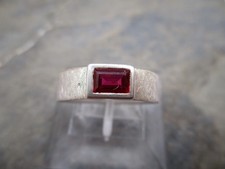 Edler Damen Ring Band 925 Sterlingsilber gebürstet Granat rot Rechteck Rg 56/16