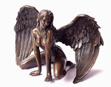 Bronzefigur Weiblicher Akt mit