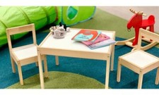 IKEA LATT Kinder kleiner Tisch und 2 Stühle Holz Kiefer Kinder Möbel Set Neu