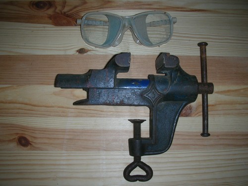 Alte schleifbrille und alter - alte,