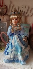 Porzellanpuppe Wie Neu ca. 30 cm Prinzessin Blond hellblaues Kleid Mit Ständer