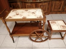 Alter Holz Tee Servier Wagen, Fliesen Hollandmotiv Und Kleiner Hocker Dekorativ 