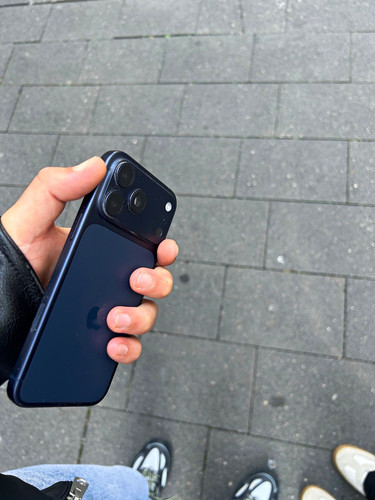 Apple iphone pro - iphone,