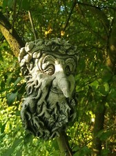 STEINFIGUR, GREENMAN, WAND