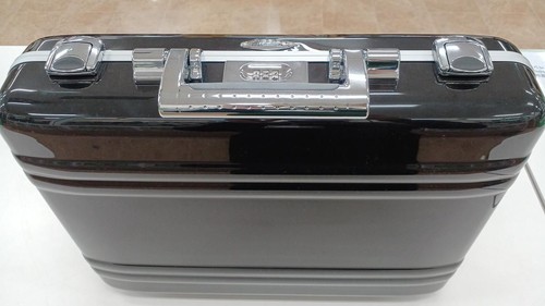 Zero halliburton attache case - halliburton,