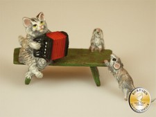 Wiener Bronze Katze Akkordeon Bank Mäuse Kleinkunst Figur Original