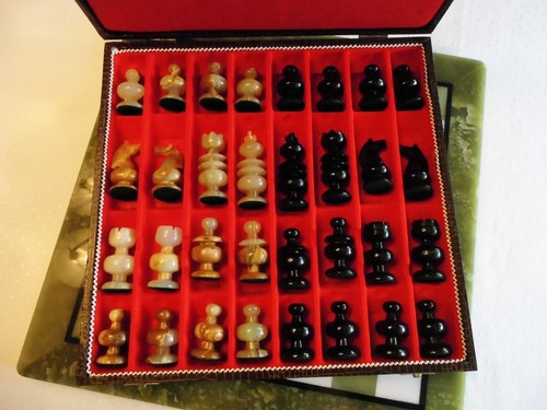 Marmor schachspiel figuren im - marmor,