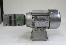 Getriebemotor | 3 Ph. | 0,09 kW | B14 | 230/400V | 1380 U/min | i=15:1 | hp 0,12