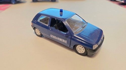 Renault clio gendarmerie - renault,