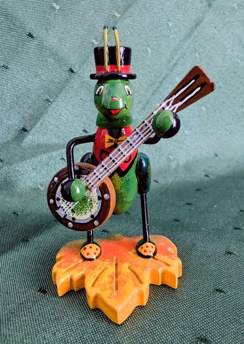 Hubrig holzfigur grashüpfer - holzfigur,