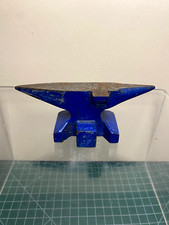 Kleiner Amboss Stahl Goldschmied Uhrmacher Briefbeschwerer blau 11,8x4,7cm