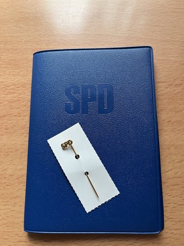 Spd parteibuch mit - parteibuch,