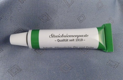 Tubenpaste grün - tubenpaste,