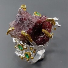 Hervorragender Designerring