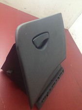 Ford Focus Kombi Handschuhfach Fach Staufach Ablagefach 