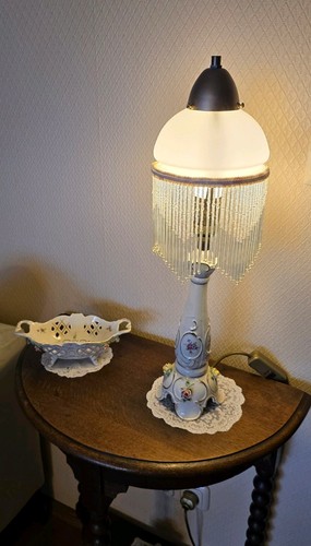Antike porzellanlampe - antike,