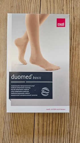 Neue kompressionsstrümpfe - neue,