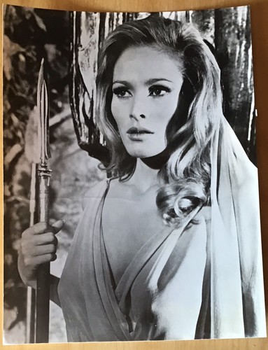 Ursula andress hammer horror - ursula,