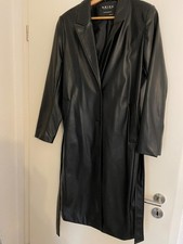 Damenmantel in schwarzem