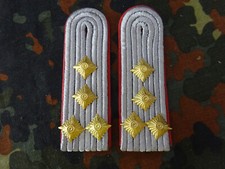 DDR NVA Dienstgrad Schulterklappen Artillerie-Truppe Offizier Hauptmann