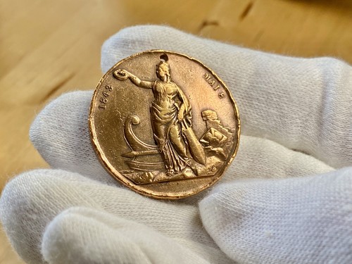 Medaille für hilfeleistung - medaille,