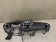 Armaturenbrett YSF1755668LC