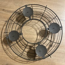 Adventskranz aus Drahtgestell