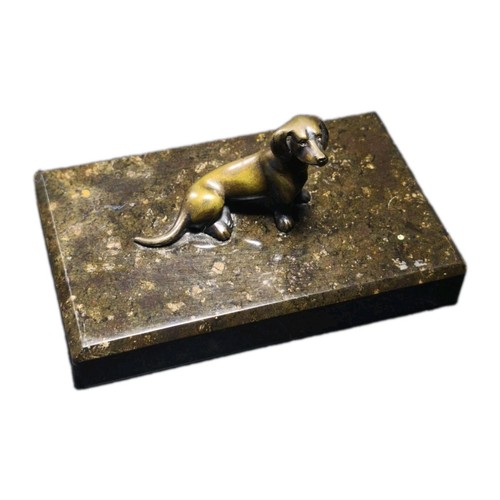 Bronze dackel hund - dackel,
