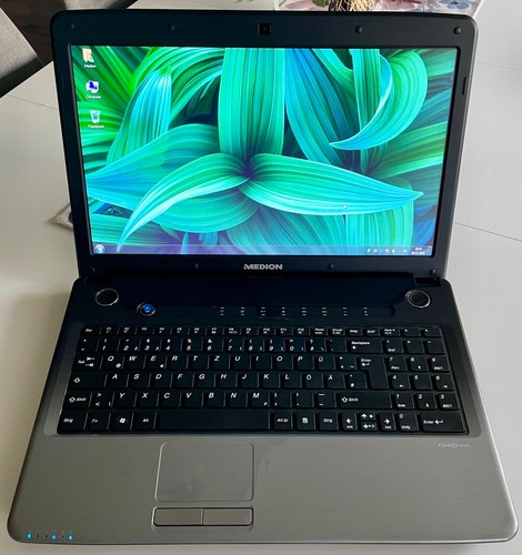 Medion akoya e6222 intel - akoya,