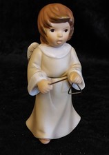 GOEBEL - Porzellan Engel mit Triangel - 41-080-07-8 - ca. 10,5 cm Top-Erhaltung