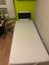 Jugendbett 90x200 mit Matratze, Ecknachtischchen Und Unterbettschublade