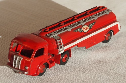 Panhard titan petrol tanker - titan,