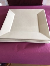 Vier 4 Essteller Teller eckig beige 30x30 cm