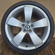 1 original Skoda Fabia II Roomster Alufelge 7x17 ET41, 5J7601025B Kentaur 205/40