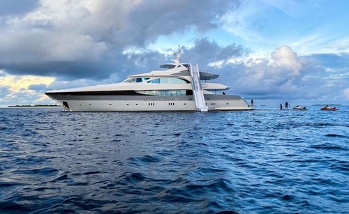Aufblasbare yachtrutsche - aufblasbare,