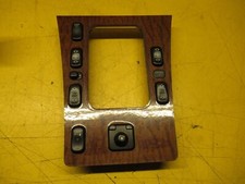 Mercedes E-Klasse 210 Mopf - Blende Mittelkonsole Avantgarde Sapeli braun 735