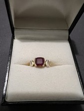 Rubin Ring aus 585 Gelbgold