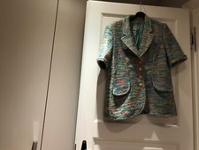 Wunderschöne Jacke/Blazer der Marke RENZO Gr. 44 zu verkaufen.