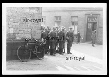 Wesel 1940 - Wehrmacht Soldaten und Fahrrad - WK2 Foto 9x6cm