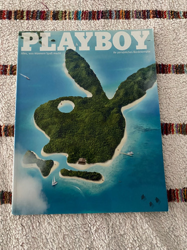 Ein playboy magazin mit - magazin,