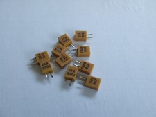 10 Stück Keramik Resonator ZTB920J 920 KHz  920KHz RM 2,5mm