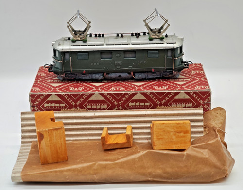 Märklin res 800 e lok - /, 00