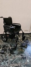 Elektrischer rollstuhl für ältere und behinderte. Für innen und draußen 