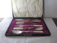 Antikes sechsteiliges Vorlegebesteck, Perlmutt Griff Schatulle ein Traum