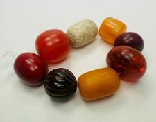 8 Perlen Resin Harz Vintage